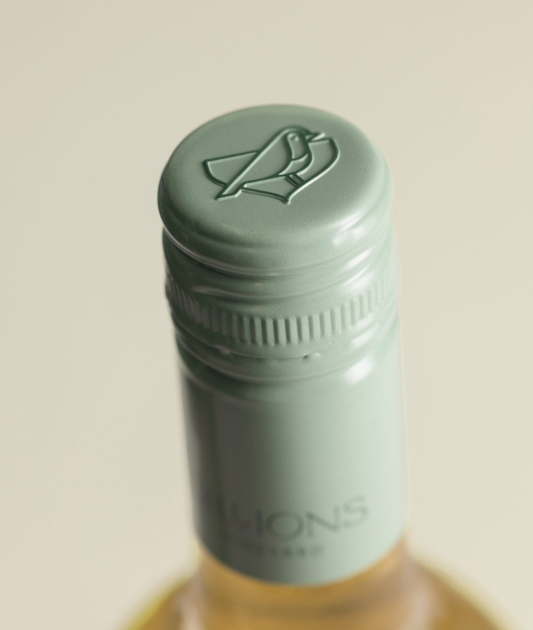 Embossed wine bottle cap Dillions